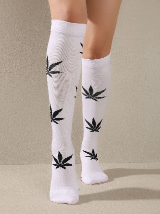 Leaf Pattern Over The Knee Socks