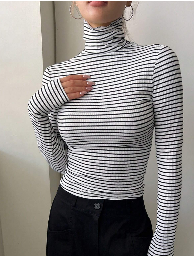 DAZY Striped High Neck Tee