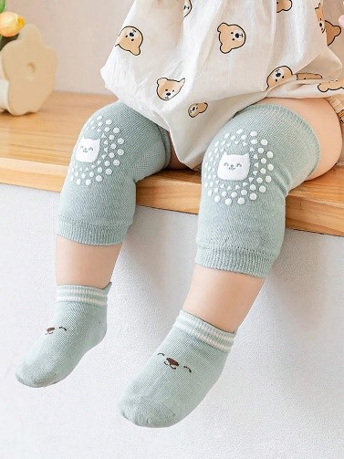 Baby Cartoon Graphic Socks & 2pcs Knee